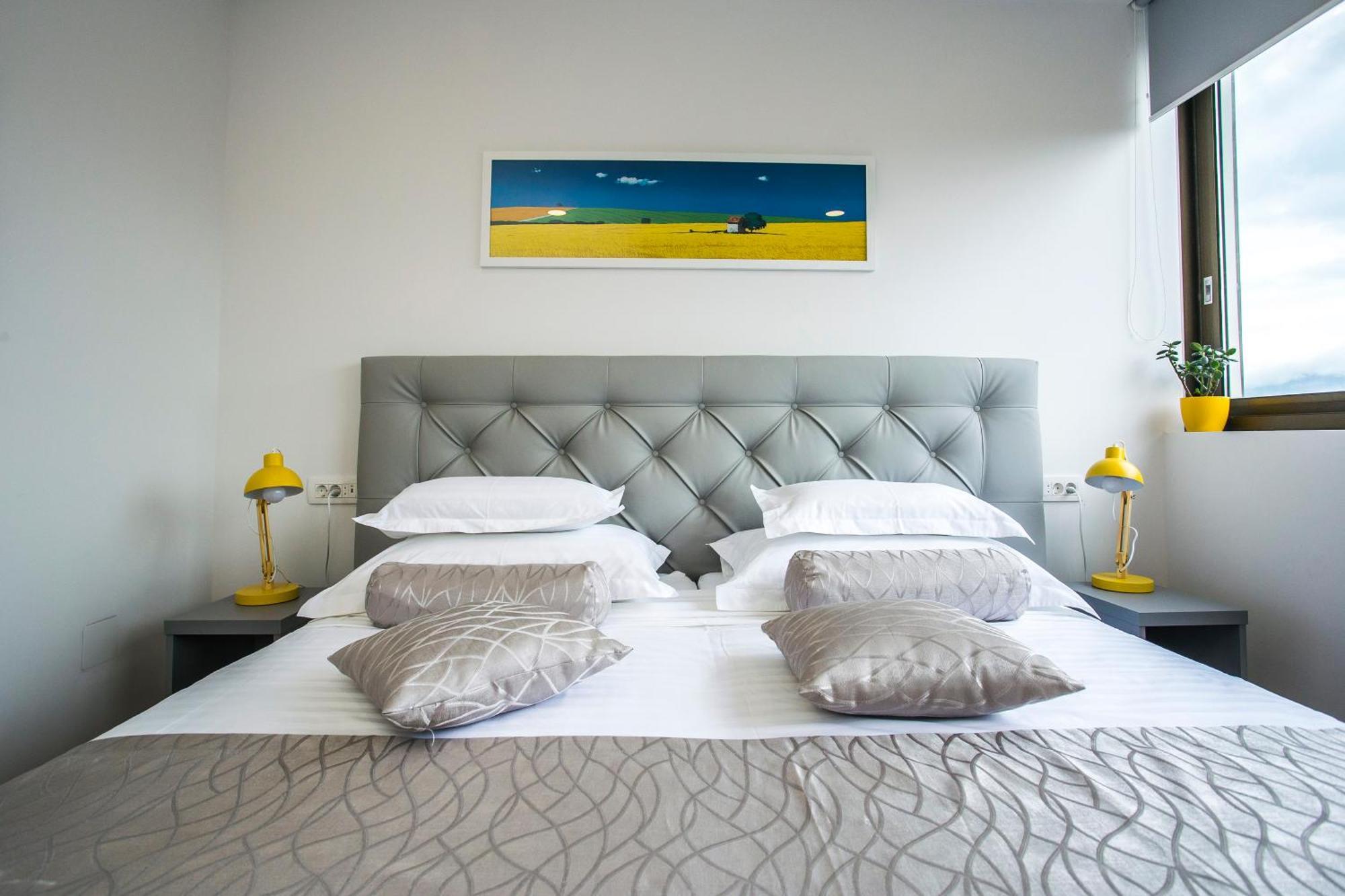 Royal Suites-Sky Split Kamer foto