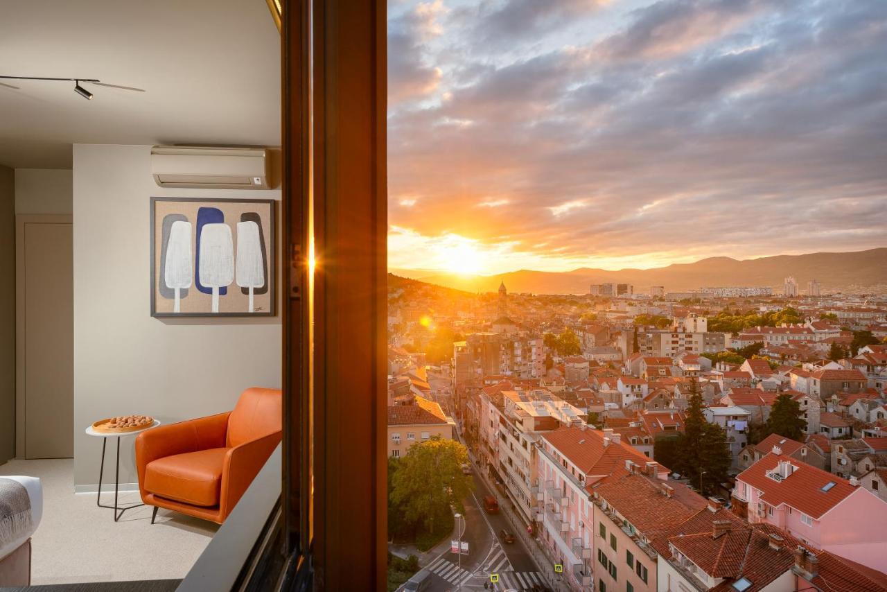 Royal Suites-Sky Split Buitenkant foto